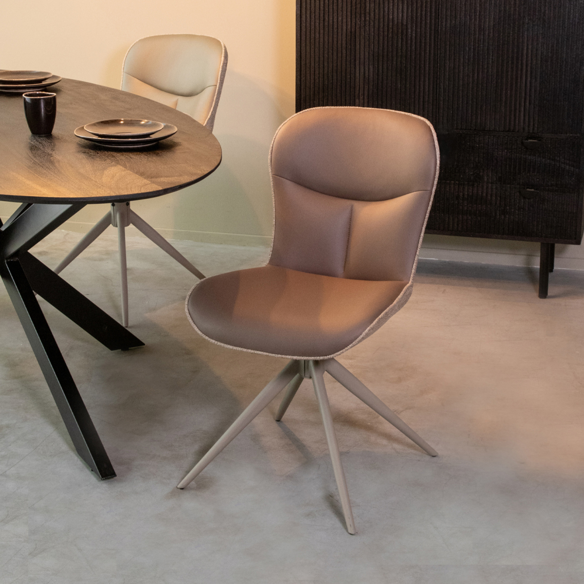 Eetkamerstoel I_Thorben - Pivotant - Marron - BRUIN - - Design - LABEL51